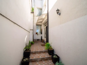 PROPERTIZE | PRODAJA | Moderno namještena kuća na Alifakovcu photo 3