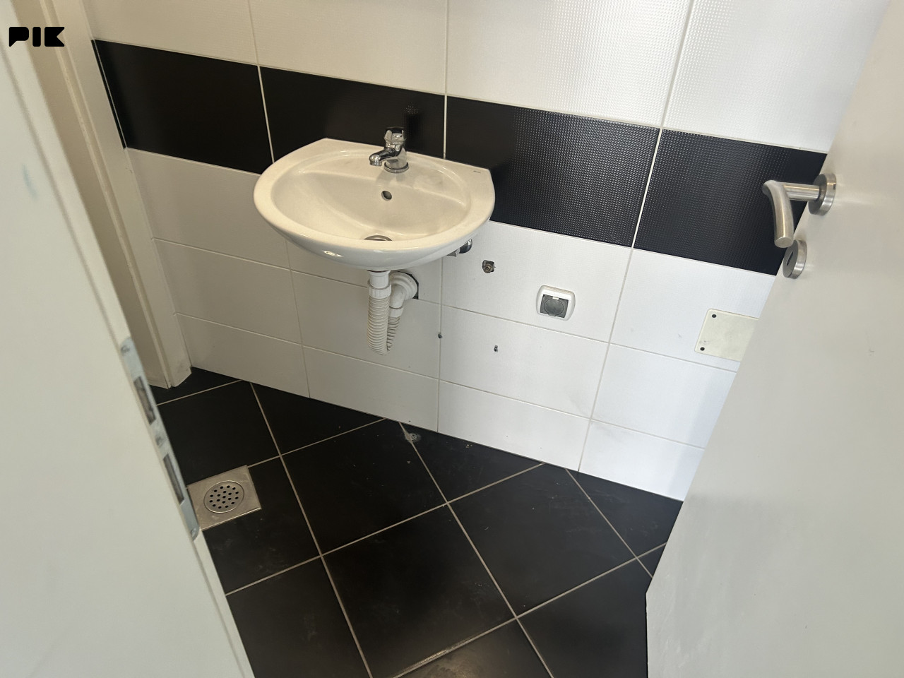 Poslovni prostor Banja Luka 22m2 5