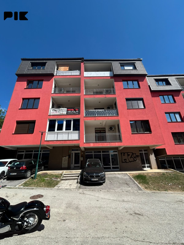 PRODAJA - ČETVEROIPOSOBAN STAN 97m2 - VRTOVI SUNCA - SARAJEVO 2