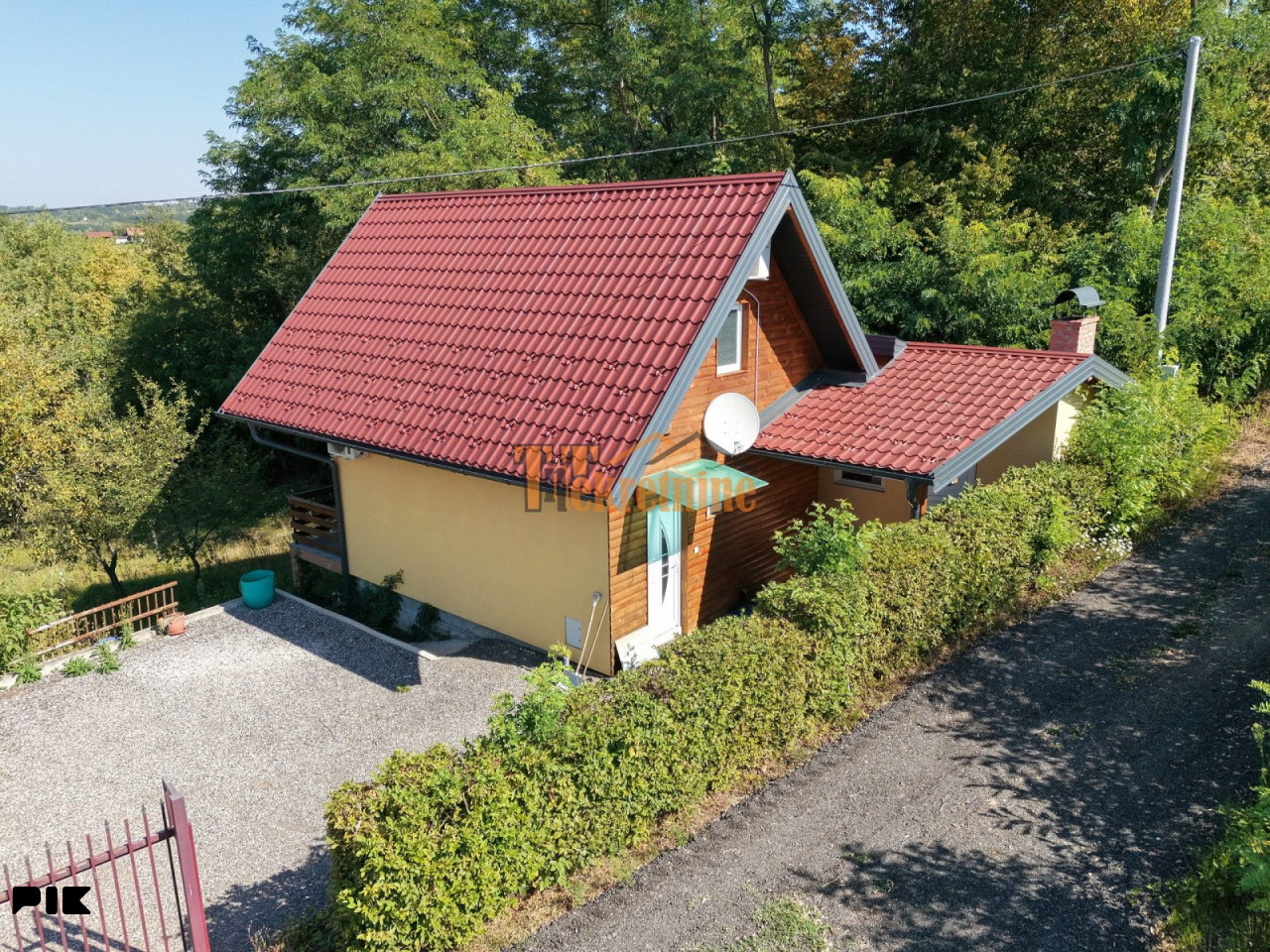 Vikend kuća 75 m2 na placu 1500 m2 - Aleksići 2