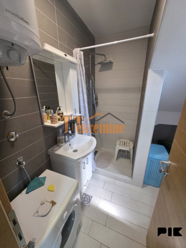 Vikend kuća 75 m2 na placu 1500 m2 - Aleksići 13