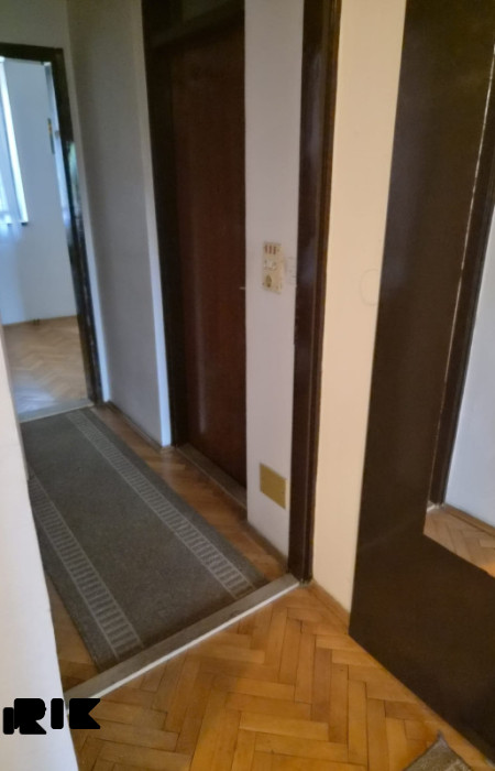 Porodični stan OTES - Ilidza - trosoban 66m2 photo 5