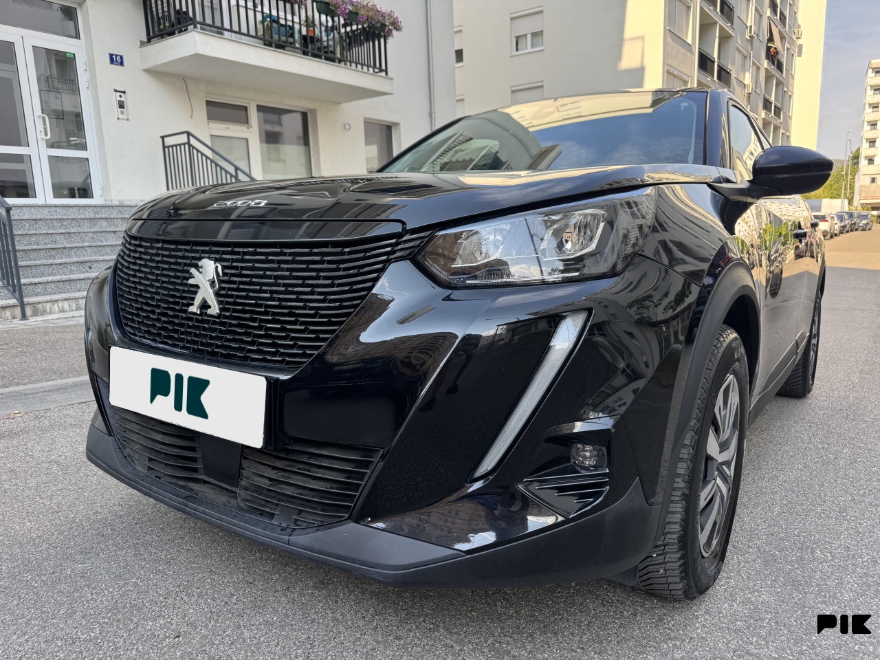 Peugeot 2008 1.2 model 2022