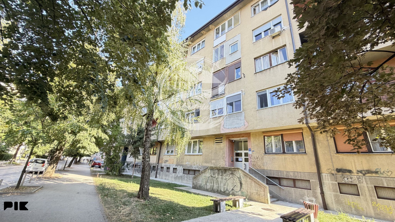 Odlična lokacija, funkcionalan raspored i prostor za vaše ideje! 14
