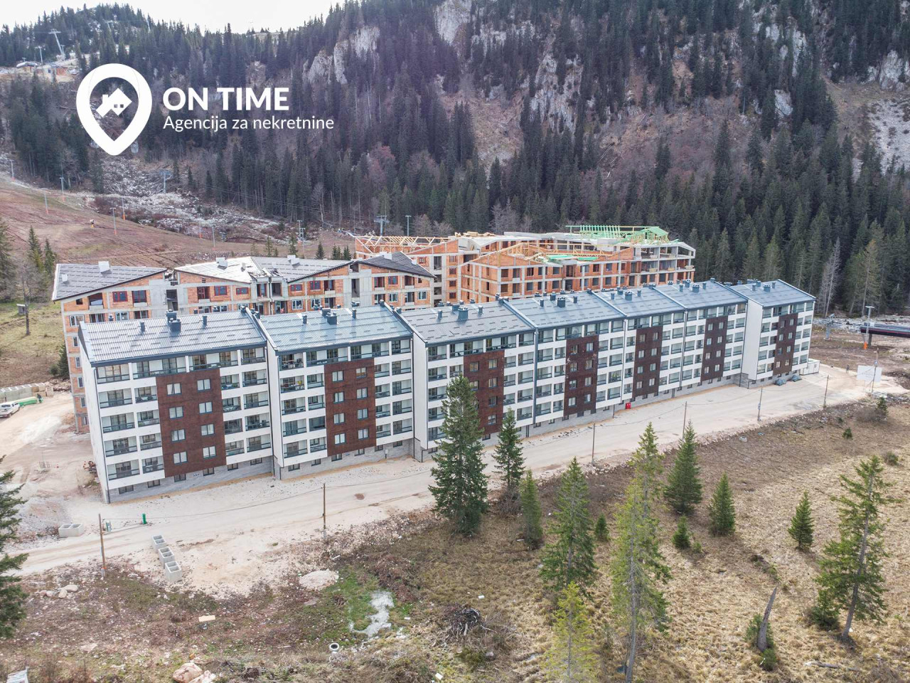 ON TIME prodaje: Dvosoban apartman Jahorina, Snježna Dolina photo 3