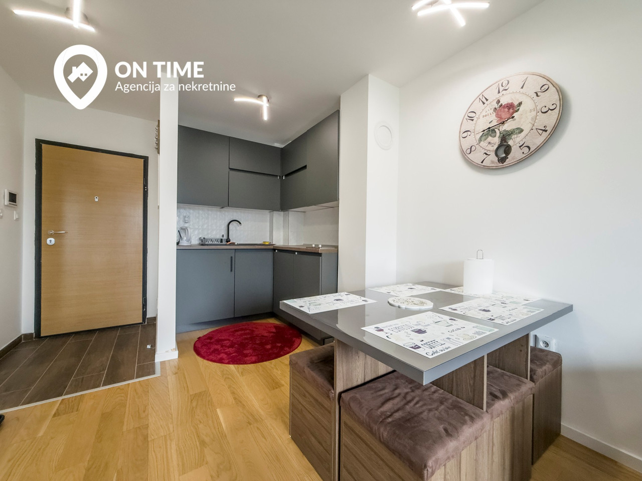 ON TIME prodaje: Dvosoban apartman Jahorina, Snježna Dolina 11