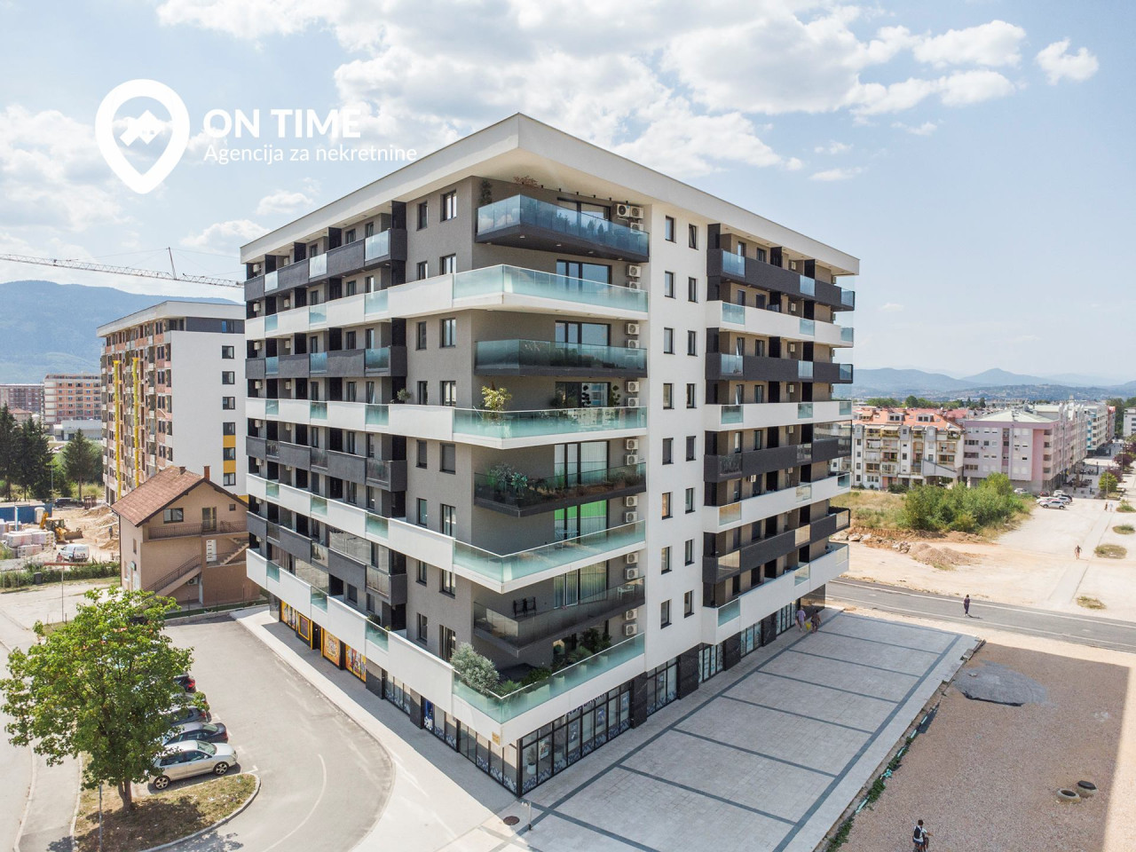 ON TIME: Penthouse četvorosoban Stan Istočno Sarajevo
