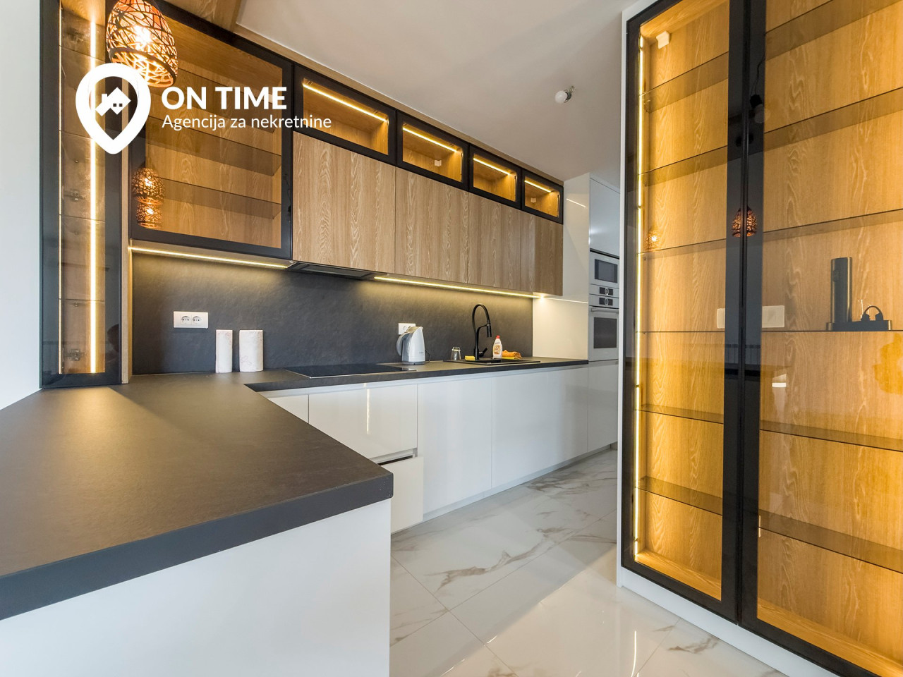 ON TIME: Penthouse četvorosoban Stan Istočno Sarajevo 9