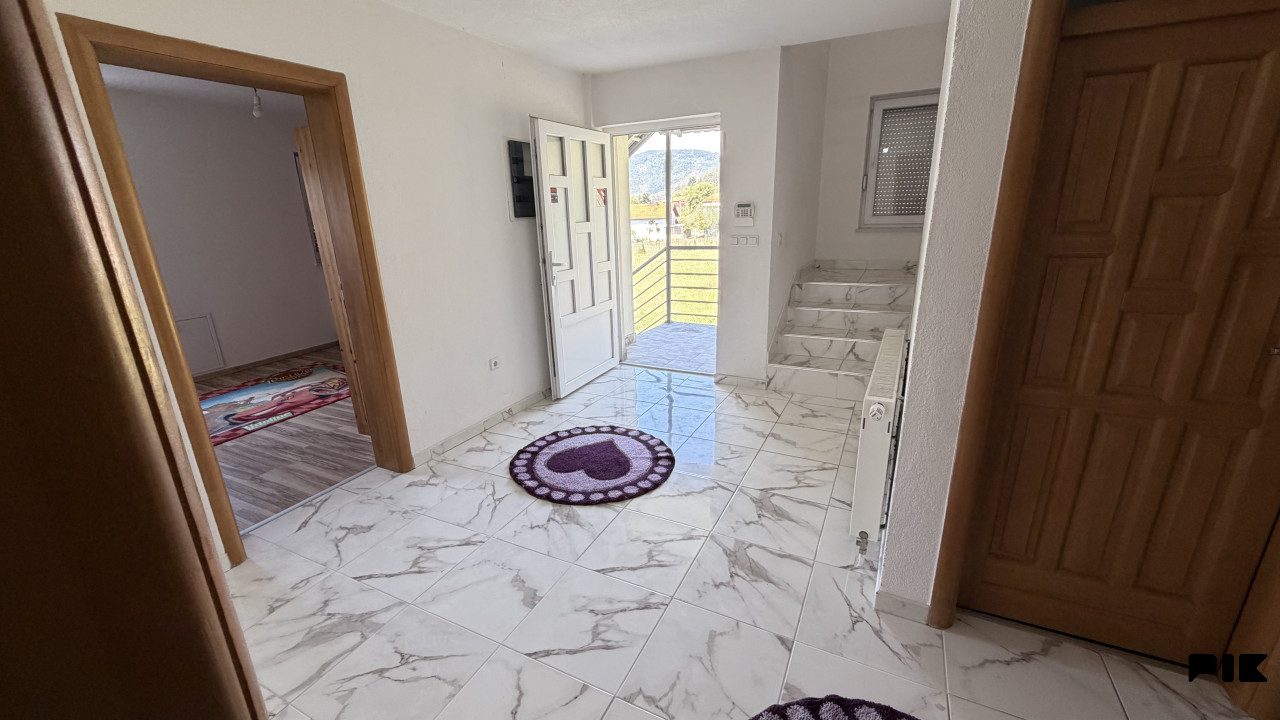 Prodaje se kuća sa okućnicom: Lješevo-Ilijaš(264.22m2) 12