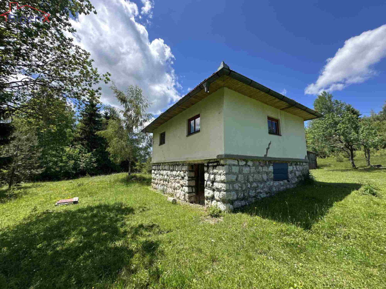 Sigenx prodaje zemljište/vikendica/  Vučija Luka 13