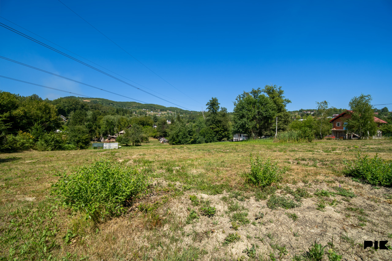 Zemljište 5.019 m2  tri parcele u Rakovici 17