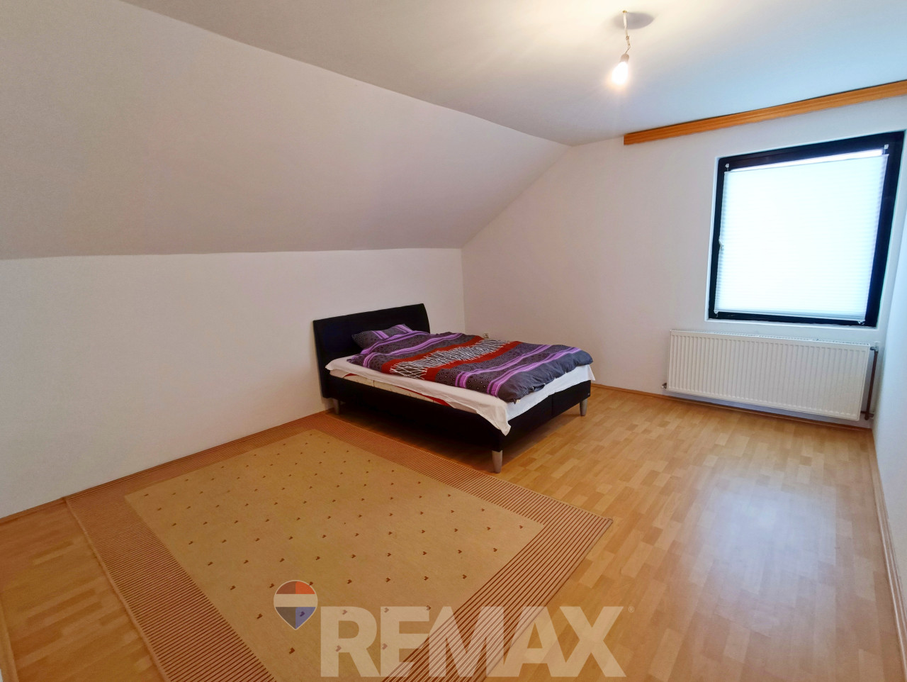 Prostrana porodična kuća 300m2 na placu 1430 m2-Maglajani 4
