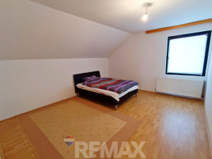 Prostrana porodična kuća 300m2 na placu 1430 m2-Maglajani photo 4