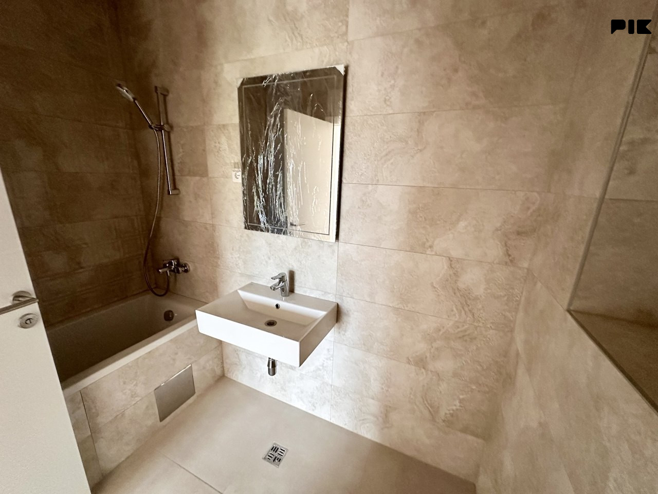 Na prodaju Četvorosoban stan 92m2  Lazarevo, Banja Luka 8