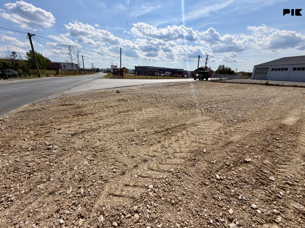 Plac Industrijska Zona Gradačac Ledenice Donje pored puta