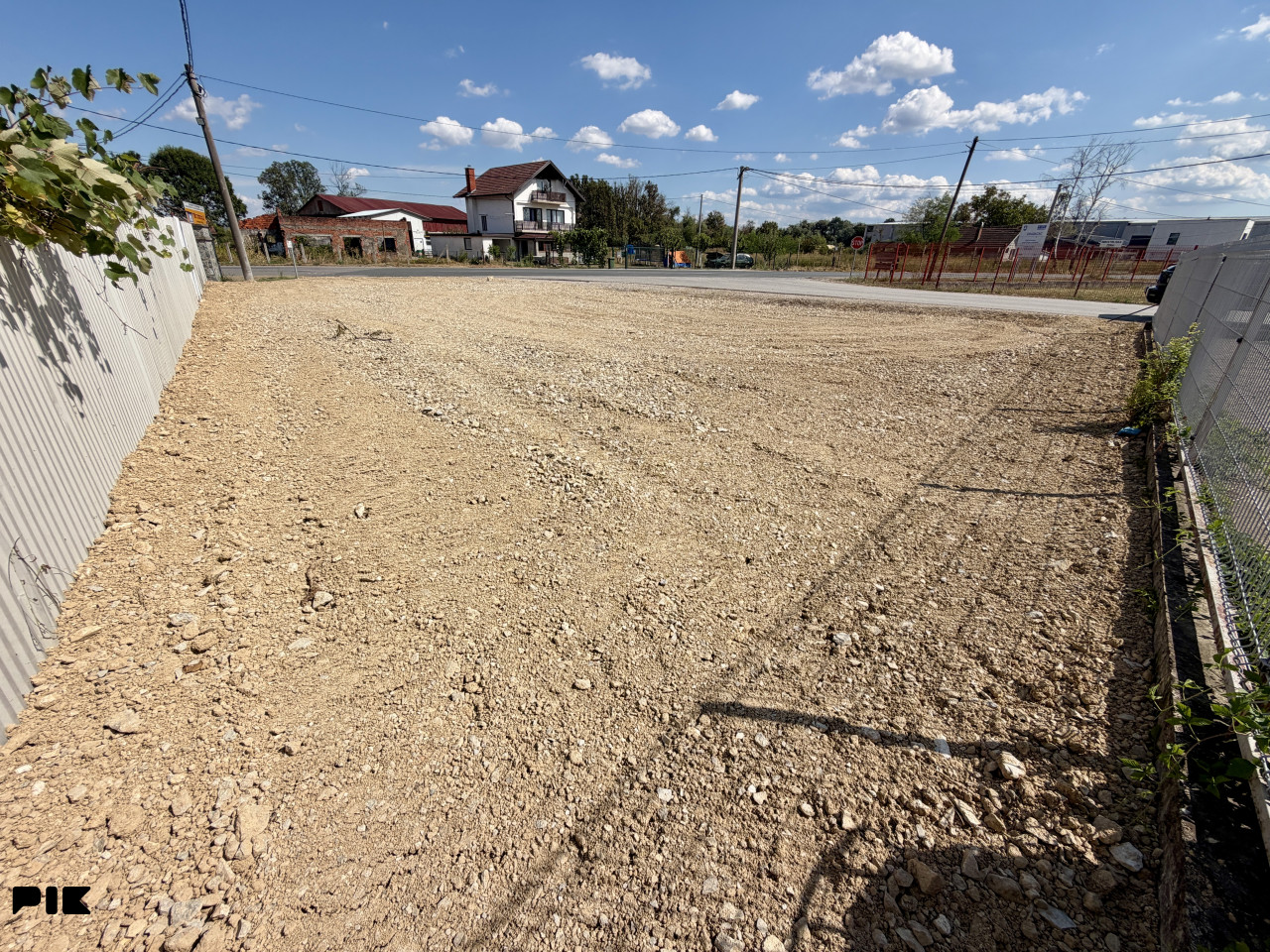 Plac Industrijska Zona Gradačac Ledenice Donje pored puta 3