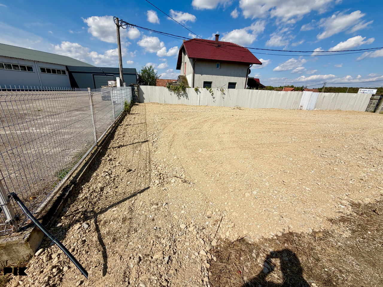 Plac Industrijska Zona Gradačac Ledenice Donje pored puta 7