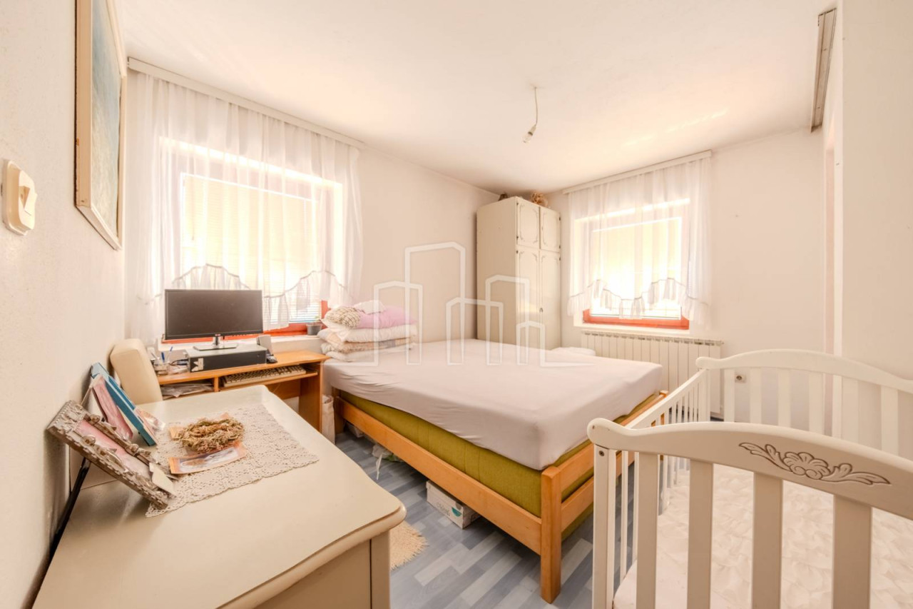 Prodaja trosoban stan Pale 80 m2 9