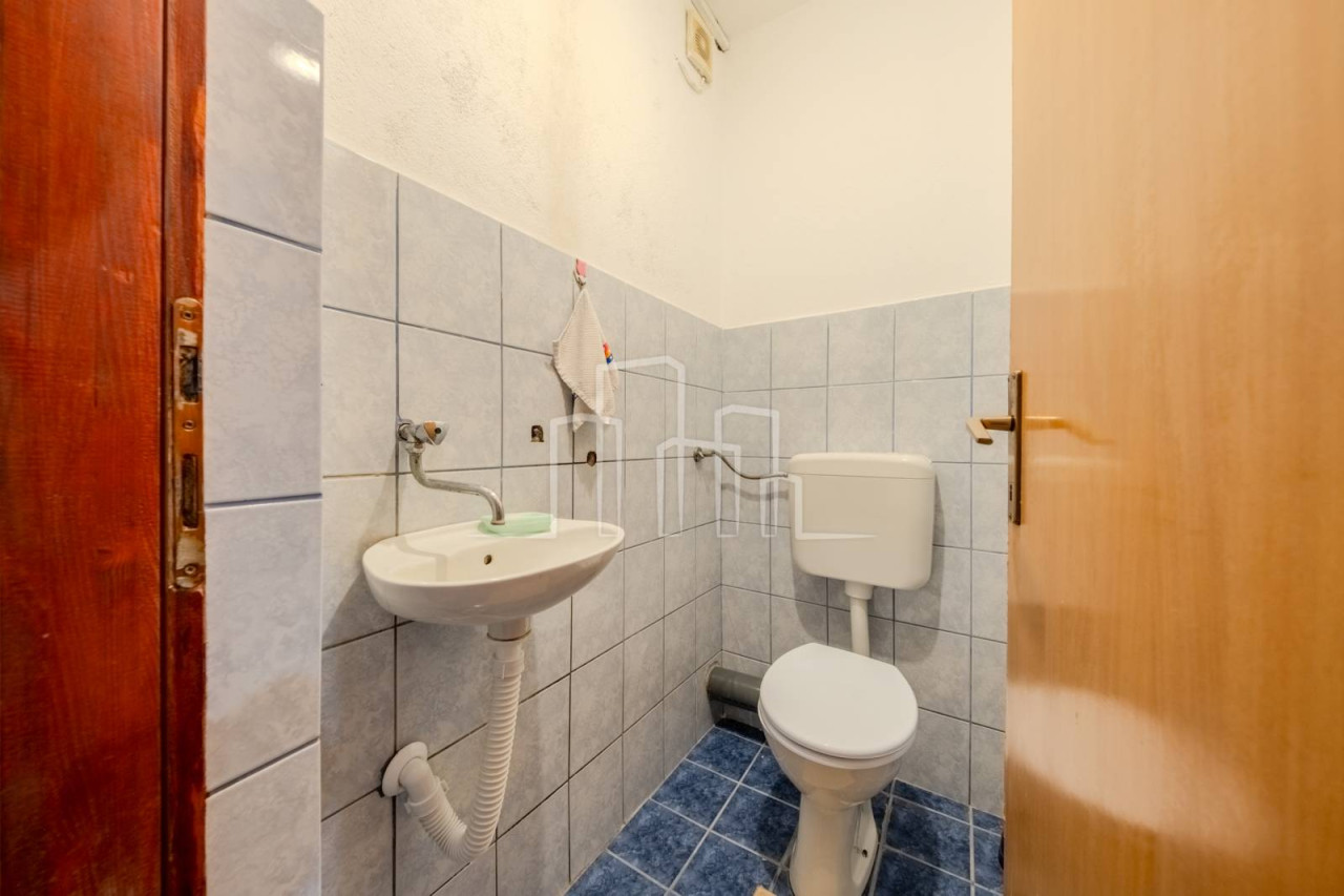 Prodaja trosoban stan Pale 80 m2 11