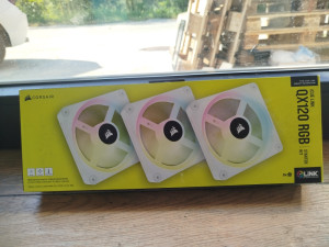 Corsair QX120 RGB Premium 120mm ARGB ventilator