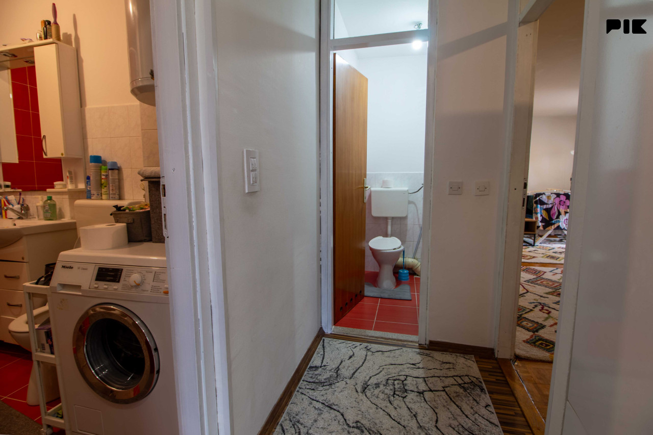 Dobrinja | Lijep trosoban stan | 65m2 7