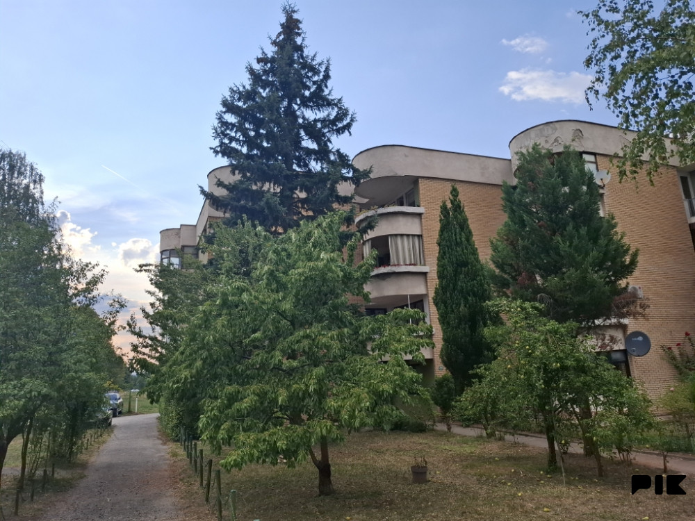 Dobrinja | Lijep trosoban stan | 65m2