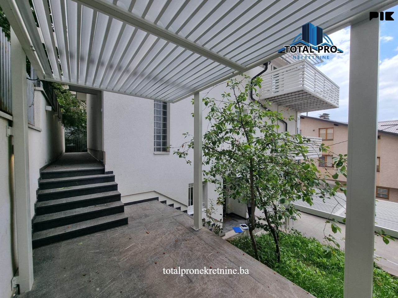 TOTAL PRO / Kuća s poslovnim prostorom 390m2 / Marijin Dvor 2