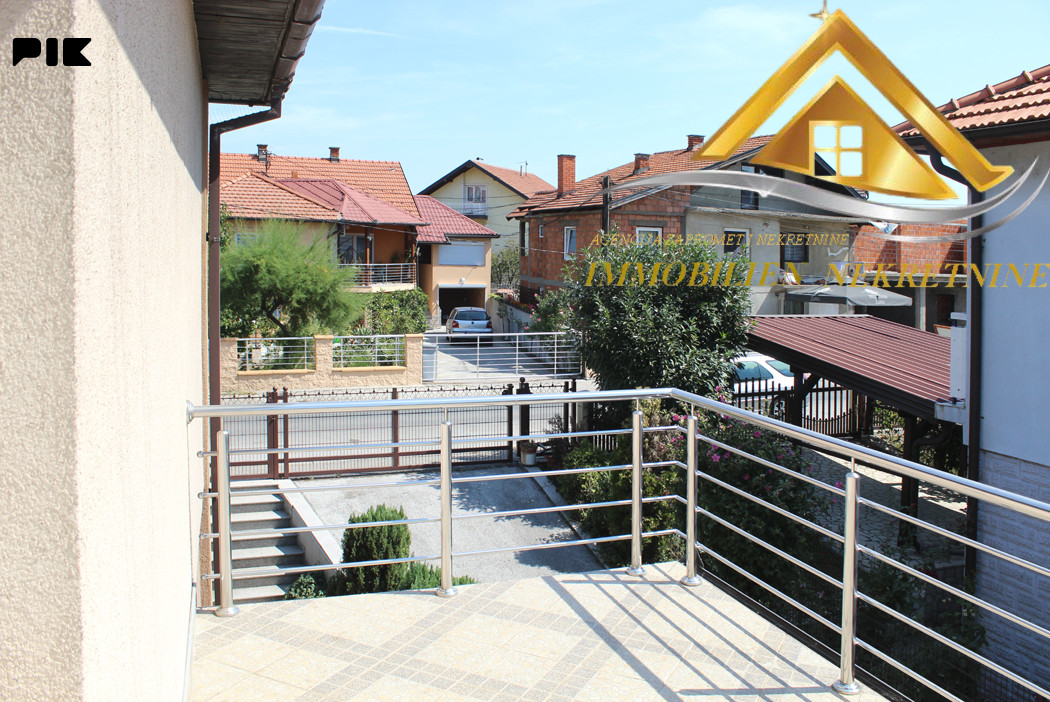 Atraktivna kuća sa dvorištem i pomoćnim objektom, grad Živinice 13