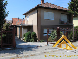 Atraktivna kuća sa dvorištem i pomoćnim objektom, grad Živinice photo 1