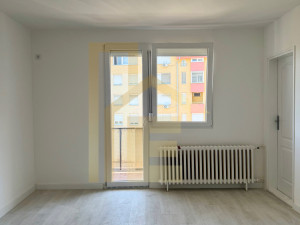 Na prodaju renoviran dvosoban stan, naselje Borik photo 2