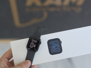 *Kao Nov* Apple Watch SE 3 40mm