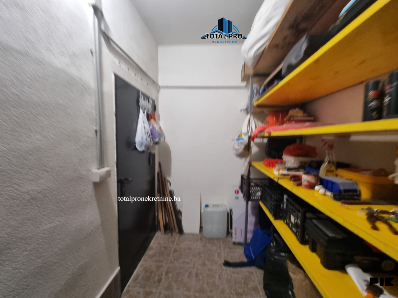TOTAL PRO / Garaža sa ostavom 27,62 m2 / Nova Otoka 9