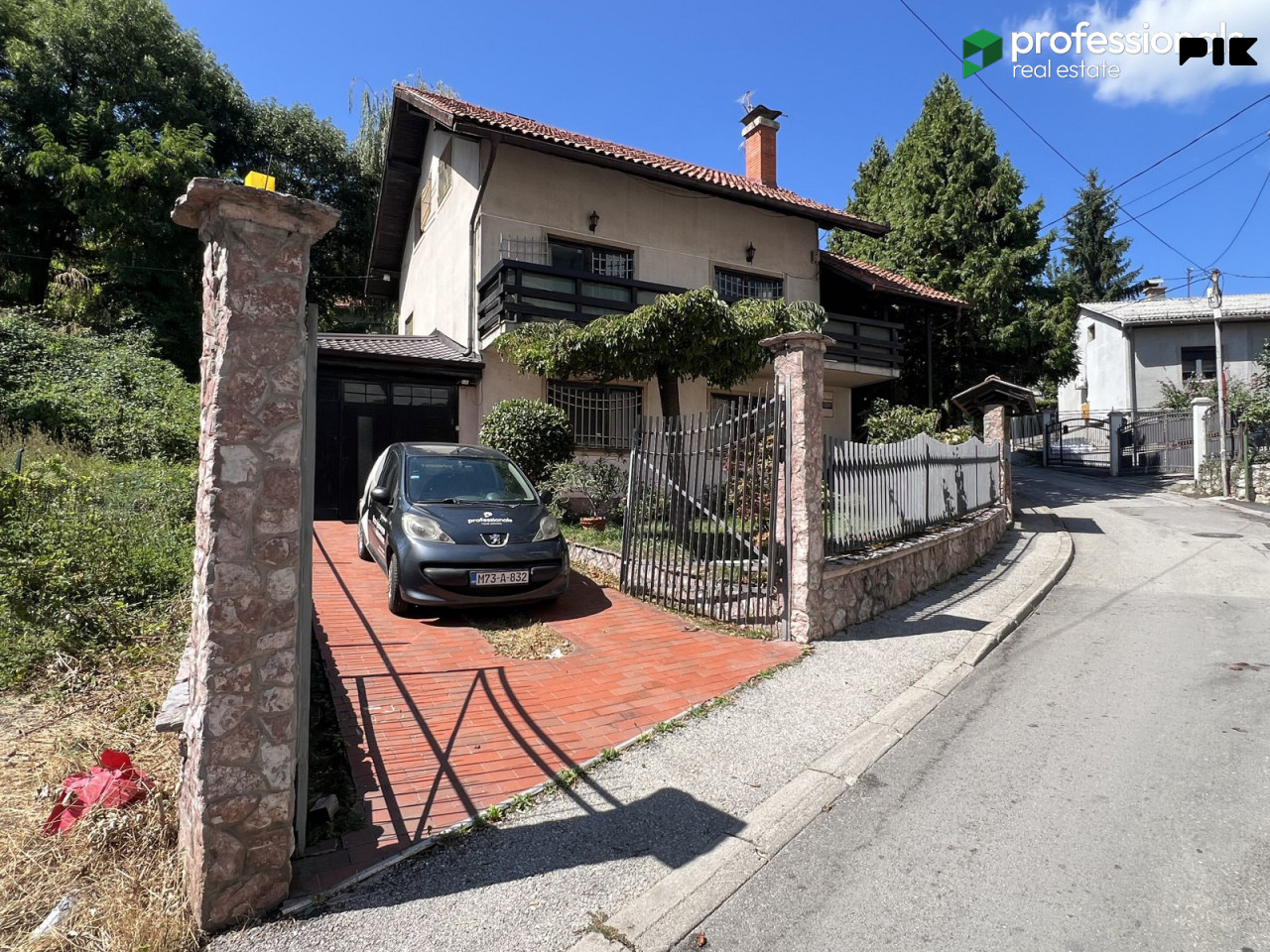 Kuća sa baštom i parkingom Mejtaš Sarajevo 25