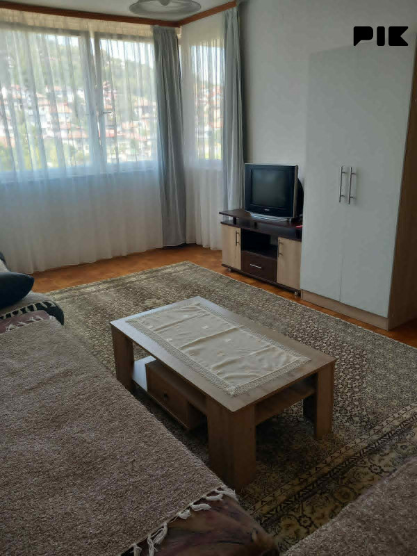 Jednosoban namješten stan na Koševskom Brdu 4