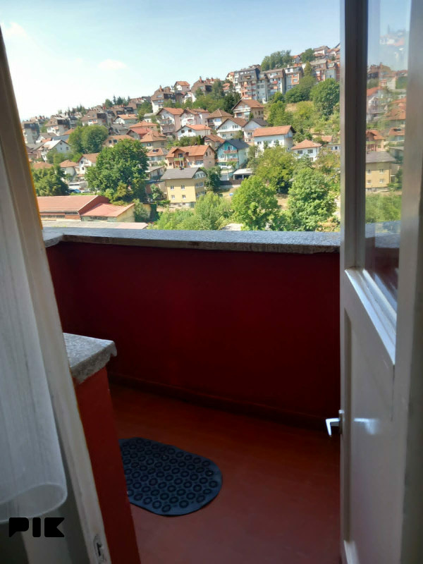 Jednosoban namješten stan na Koševskom Brdu 6