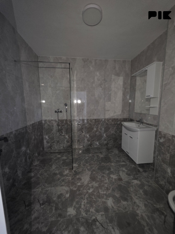 ***STAN SA GARAŽOM I OSTAVOM DERVENTA 66,32 m2*** 15