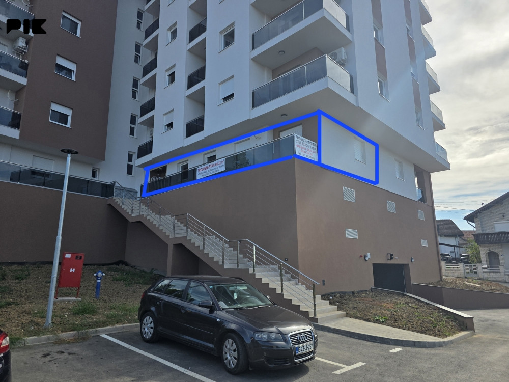 ***STAN SA GARAŽOM I OSTAVOM DERVENTA 66,32 m2*** 2