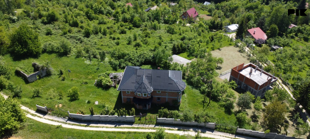 Prostrana kuca na velikom imanju - Ilidza, Rakovica photo 2