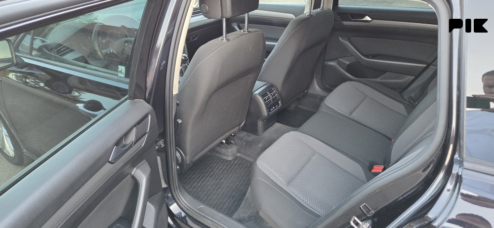 Volkswagen Passat B8 karavan 2015 godina 1.6 tfi 88kw - slika 5