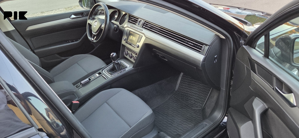 Volkswagen Passat B8 karavan 2015 godina 1.6 tfi 88kw - slika 8