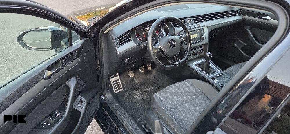 Volkswagen Passat B8 karavan 2015 godina 1.6 tfi 88kw - slika 14