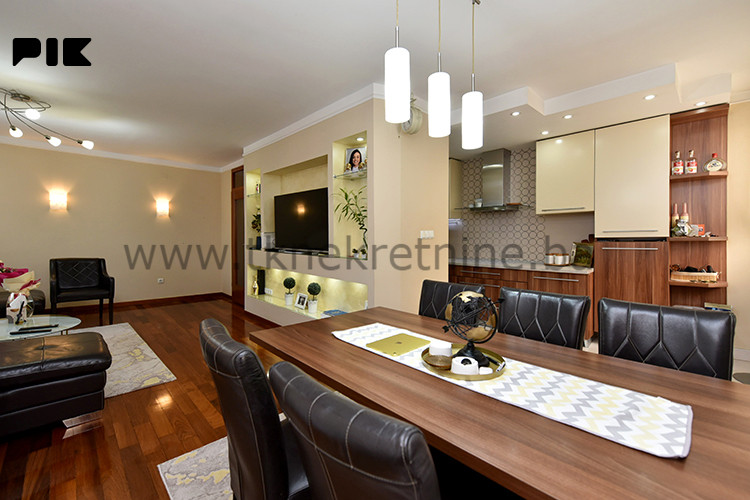 ZLOKOVAC - Zgrada "MUREX" -  Luksuzan trosoban stan 97,50 m2 6