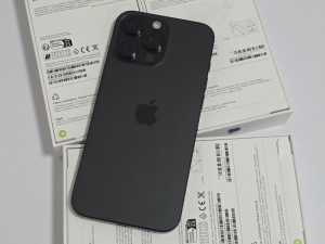 IPHONE 16 PRO MAX 256GB 90% Baterija Kao Novo garancija