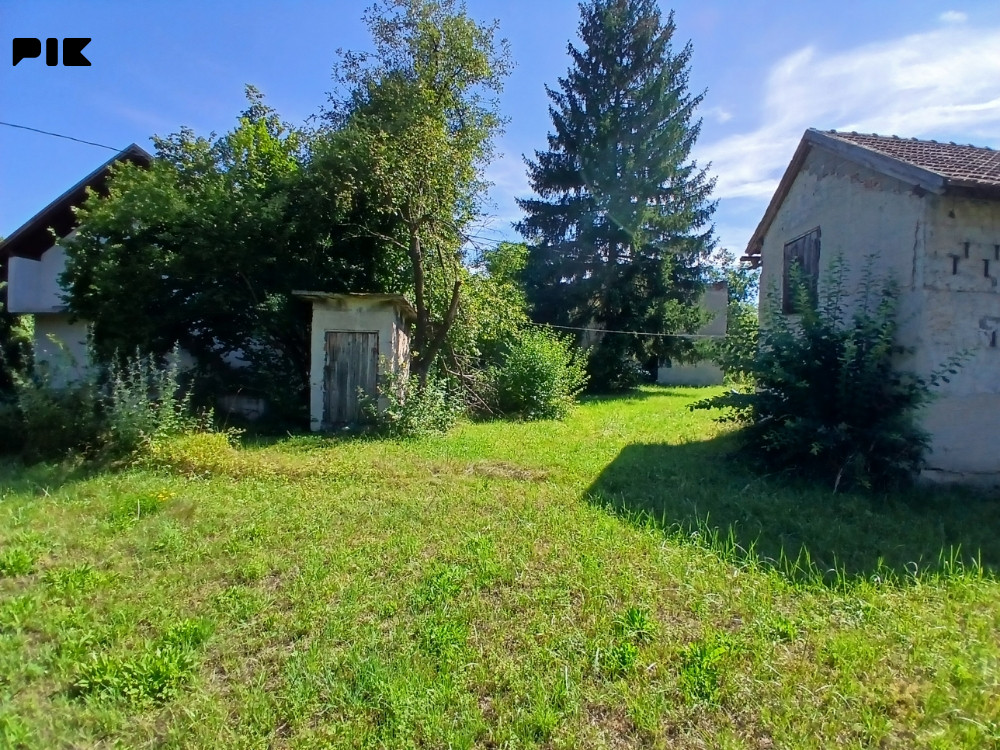 Kuća Ahmići Vitez  - kuća useljiva + ruševna kuća + garaža 9