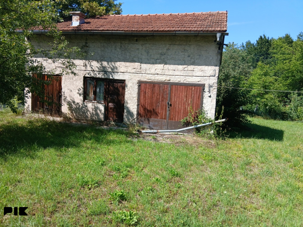 Kuća Ahmići Vitez  - kuća useljiva + ruševna kuća + garaža 10