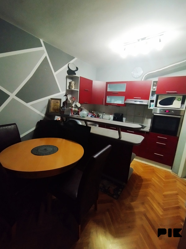 Prodajem stan 73 m2, naselje Intergaj