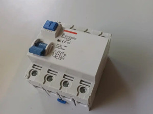FIDOVA SKLOPKA 60A
