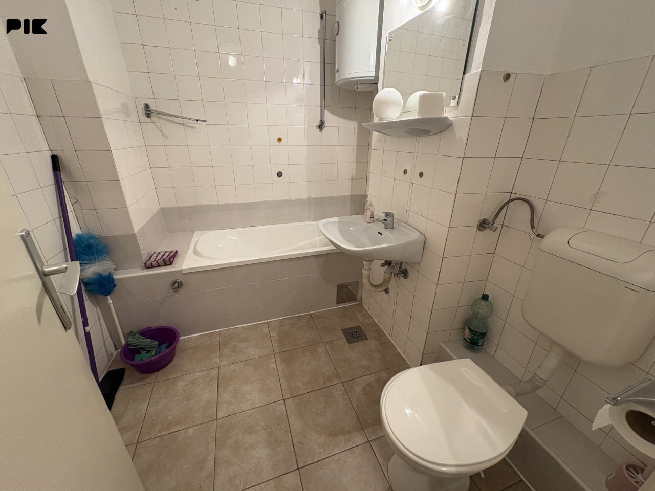 Stan /Alipašno polje/ B faza/ 40m2 8