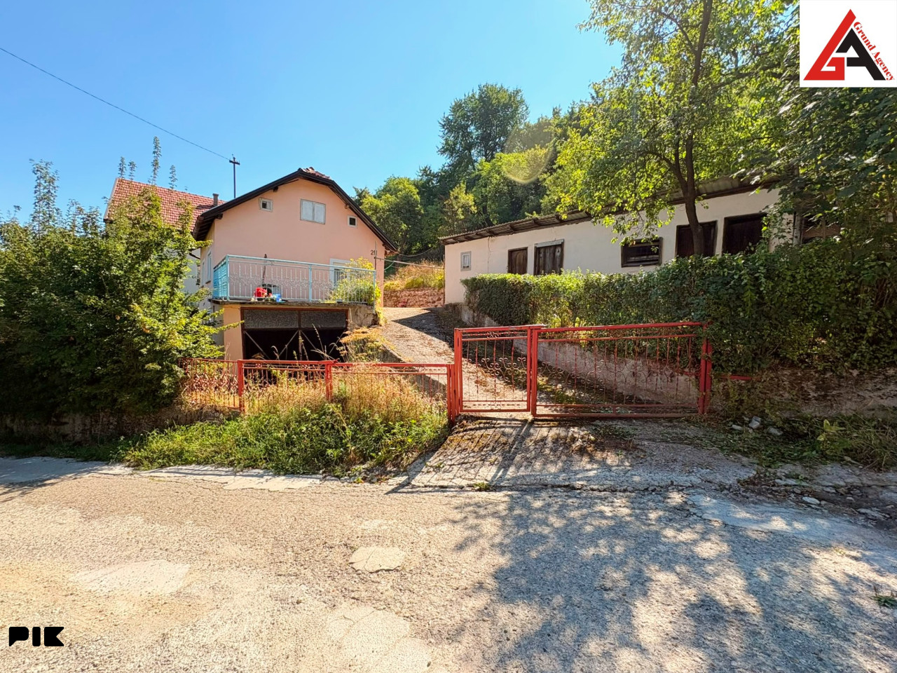 Kuća 76 m2 i 809 m2 okućnice - ZENICA 16