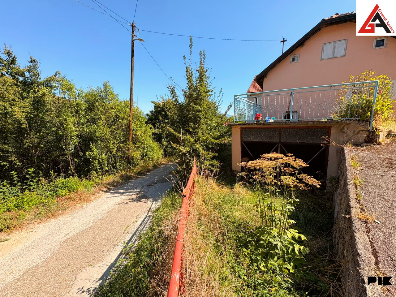 Kuća 76 m2 i 809 m2 okućnice - ZENICA 19